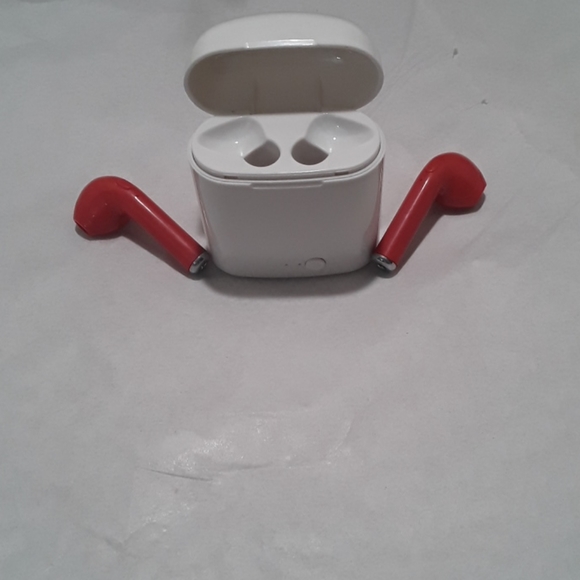 I7S TWS wireless Earbuds Bluetooth red ,apair - Picture 2 of 2